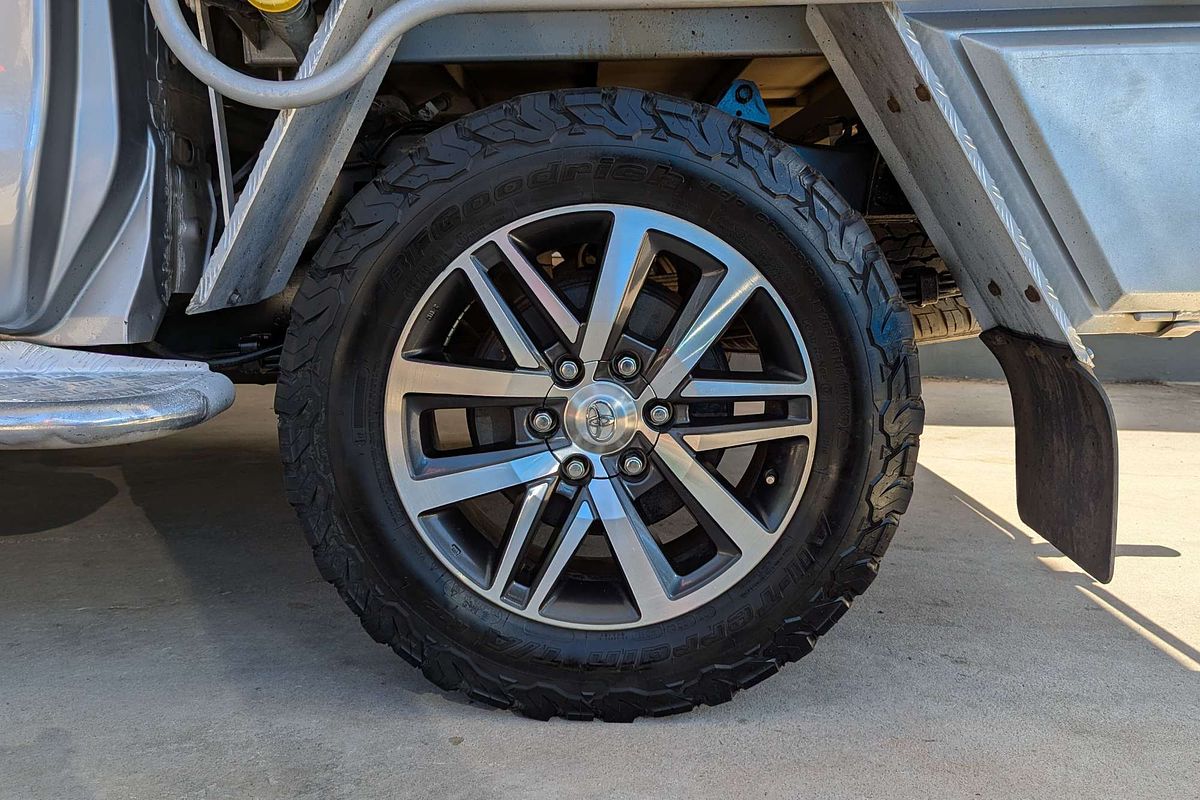 2017 Toyota Hilux SR5 GUN126R 4X4