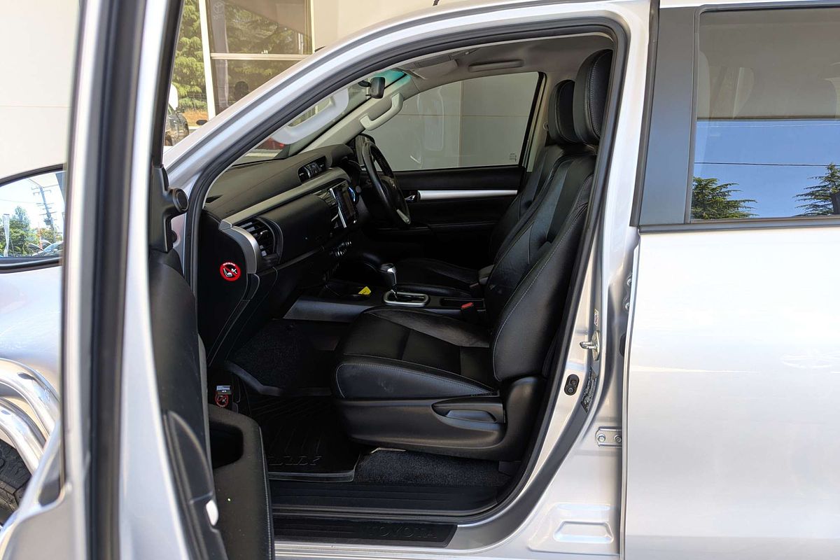 2017 Toyota Hilux SR5 GUN126R 4X4