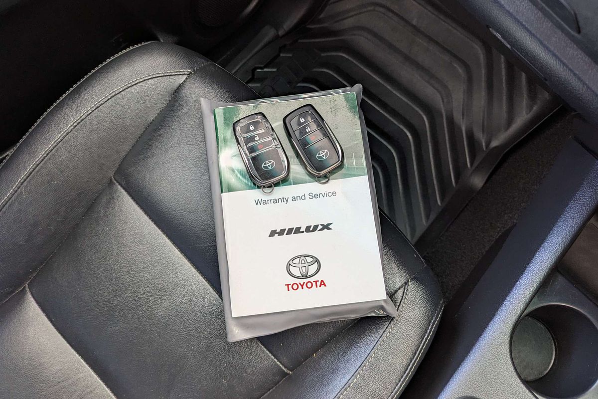 2017 Toyota Hilux SR5 GUN126R 4X4