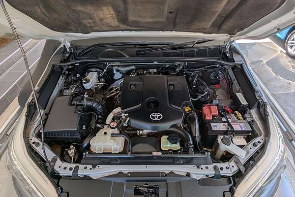 2017 Toyota Hilux SR5 GUN126R 4X4