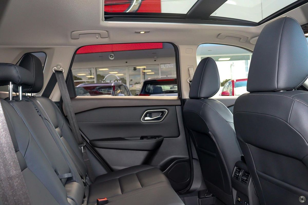 2025 Nissan X-TRAIL Ti T33