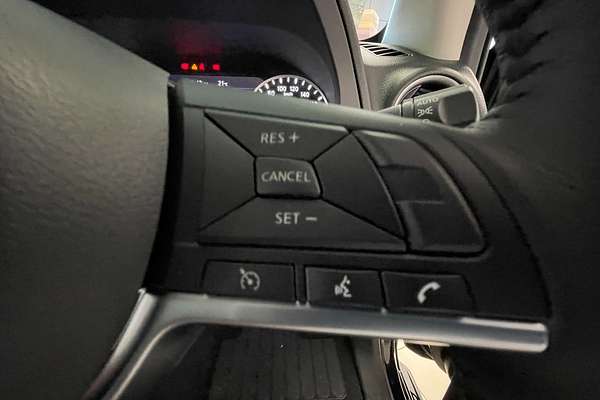 2025 Nissan Navara ST D23 4X4