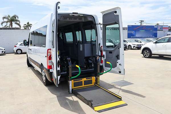 2017 Renault Master X62 LWB Mid Roof