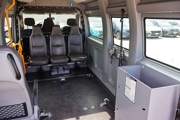 2017 Renault Master X62 LWB Mid Roof