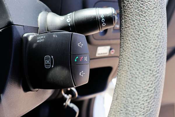 2017 Renault Master X62 LWB Mid Roof