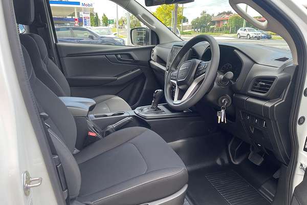 2025 Isuzu D-MAX SX 4X4