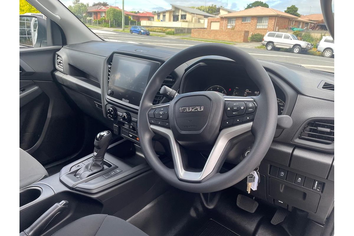 2025 Isuzu D-MAX SX 4X4