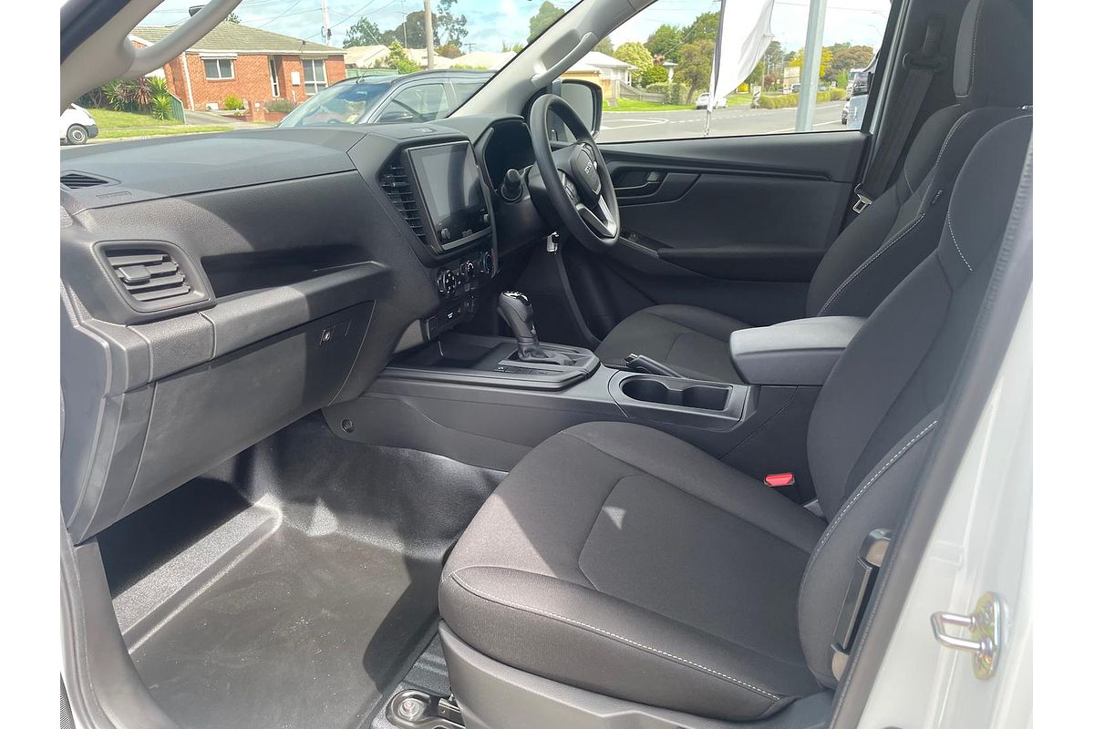 2025 Isuzu D-MAX SX 4X4
