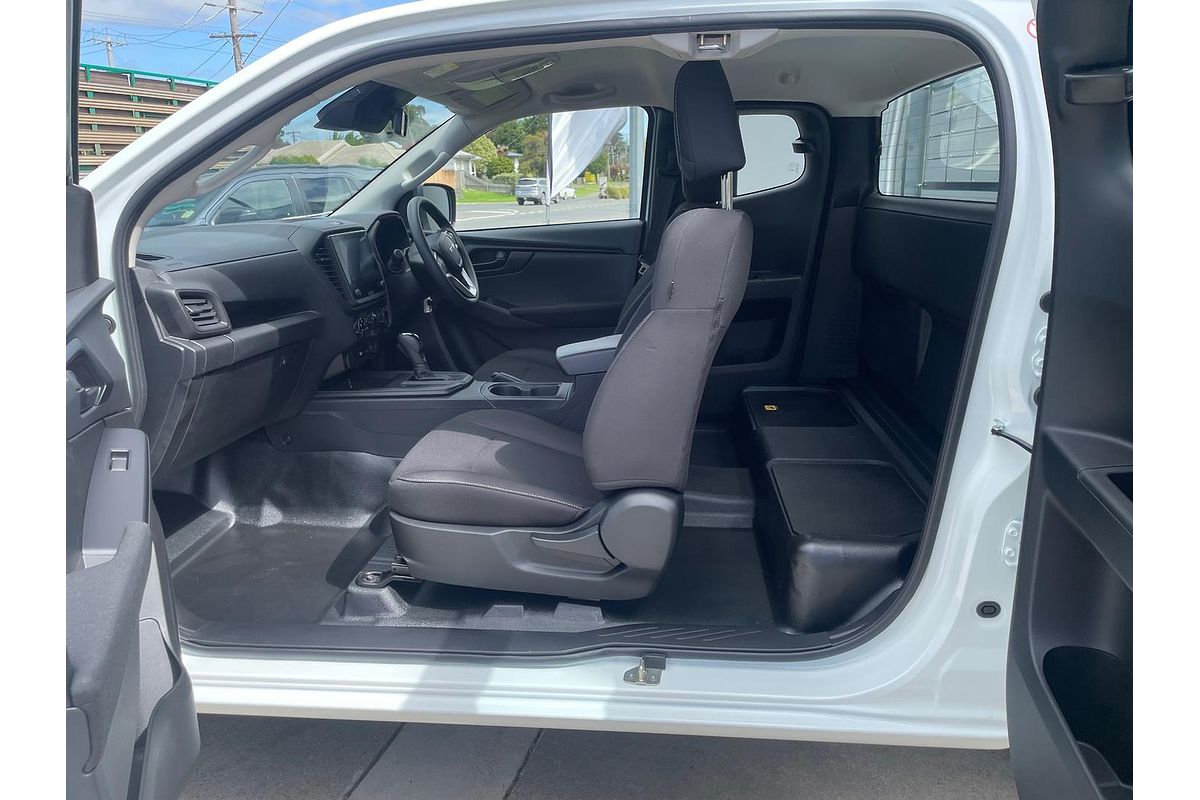 2025 Isuzu D-MAX SX 4X4