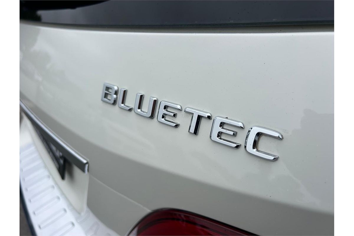 2012 Mercedes-Benz M-Class ML250 BlueTEC W166