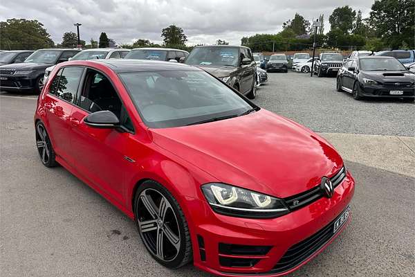 2017 Volkswagen Golf R 7