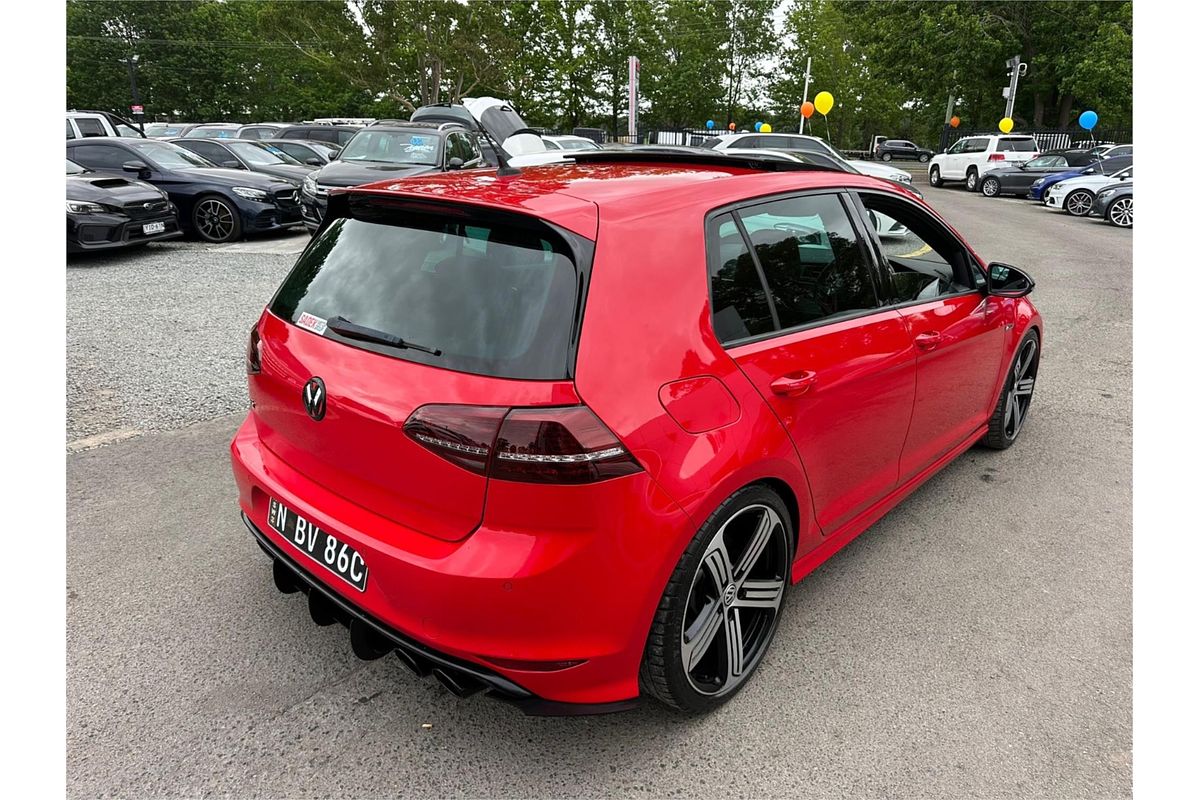 2017 Volkswagen Golf R 7