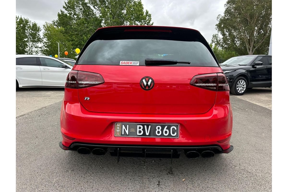 2017 Volkswagen Golf R 7