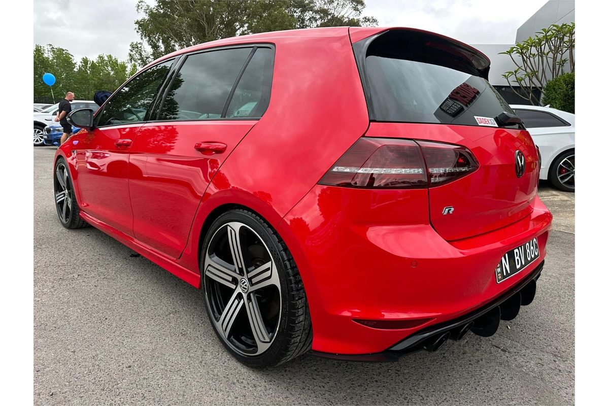 2017 Volkswagen Golf R 7