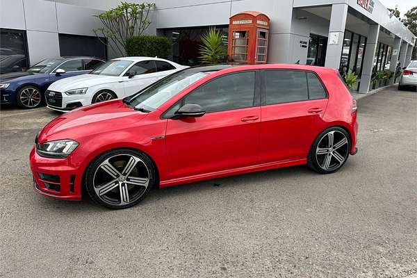 2017 Volkswagen Golf R 7