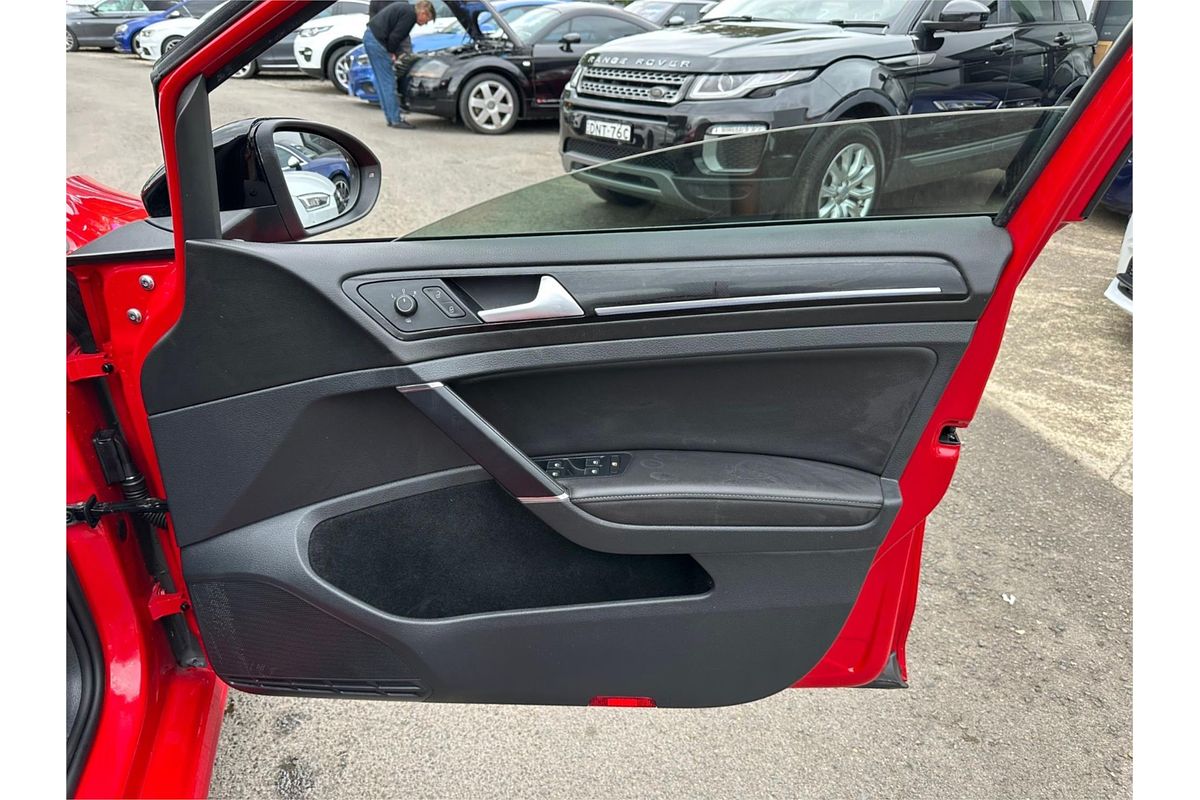 2017 Volkswagen Golf R 7