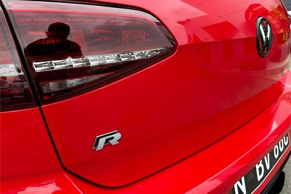 2017 Volkswagen Golf R 7