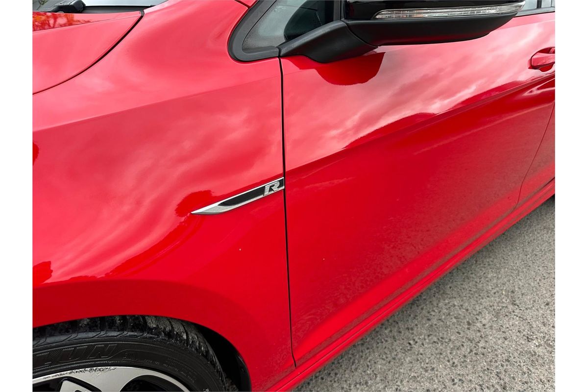 2017 Volkswagen Golf R 7