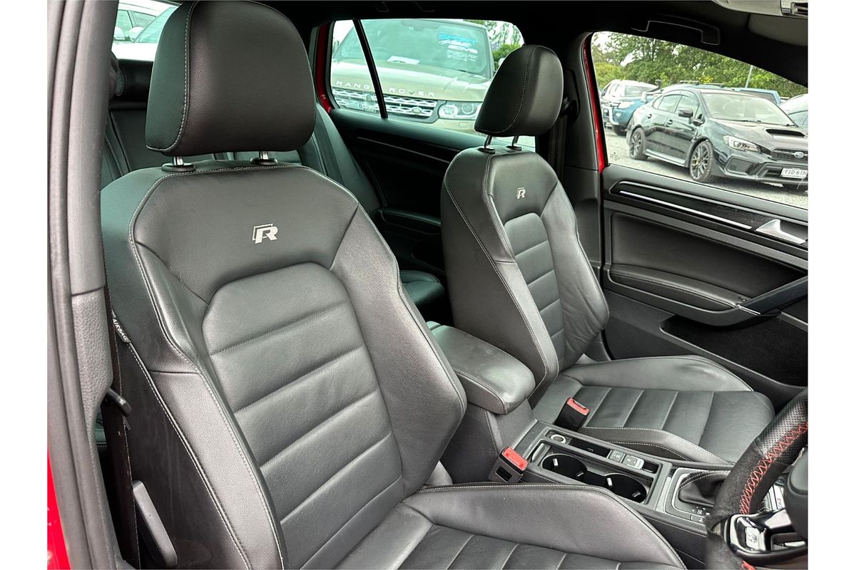 2017 Volkswagen Golf R 7