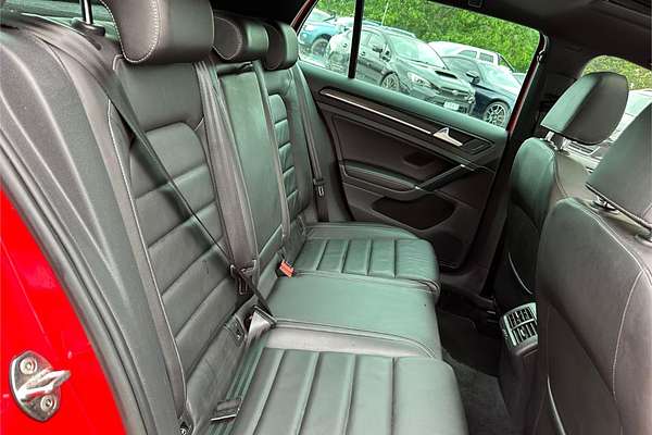 2017 Volkswagen Golf R 7