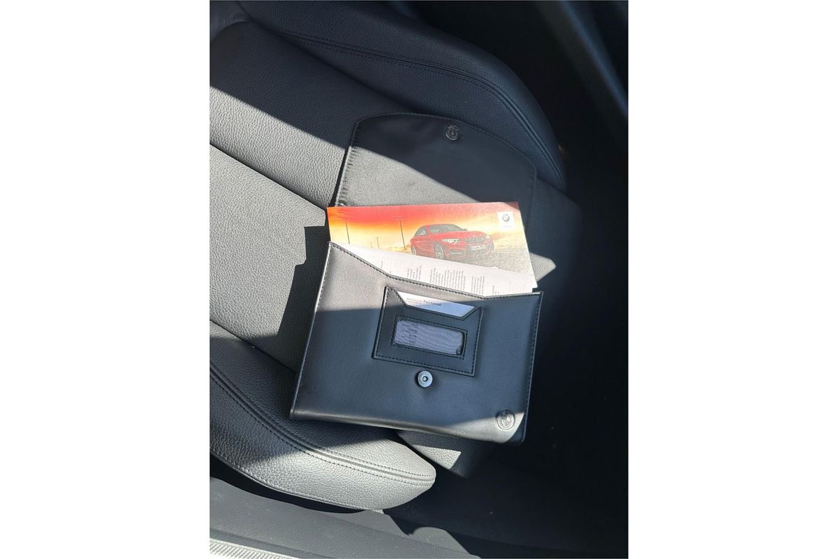 2014 BMW 3 Series 320i Luxury Line F30