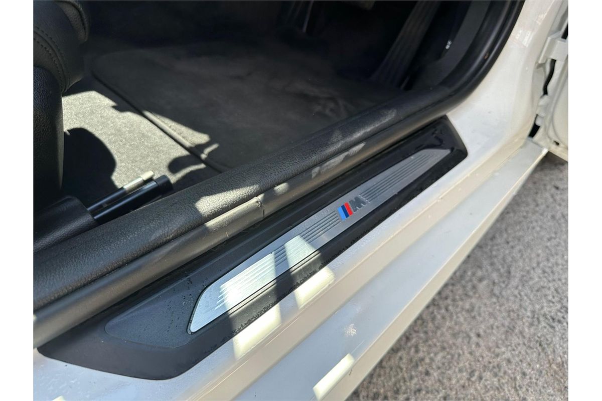 2014 BMW 3 Series 320i Luxury Line F30