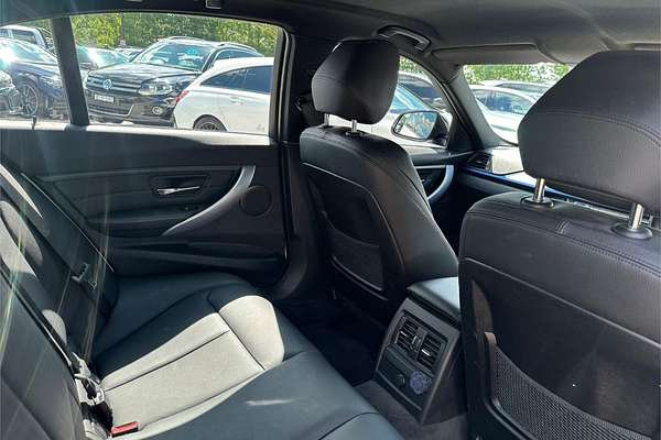 2014 BMW 3 Series 320i Luxury Line F30