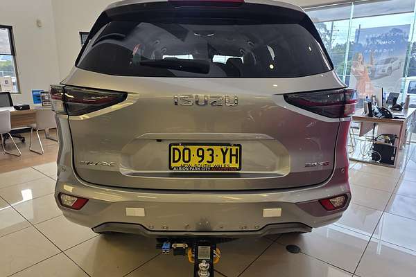 2022 Isuzu MU-X LS-T