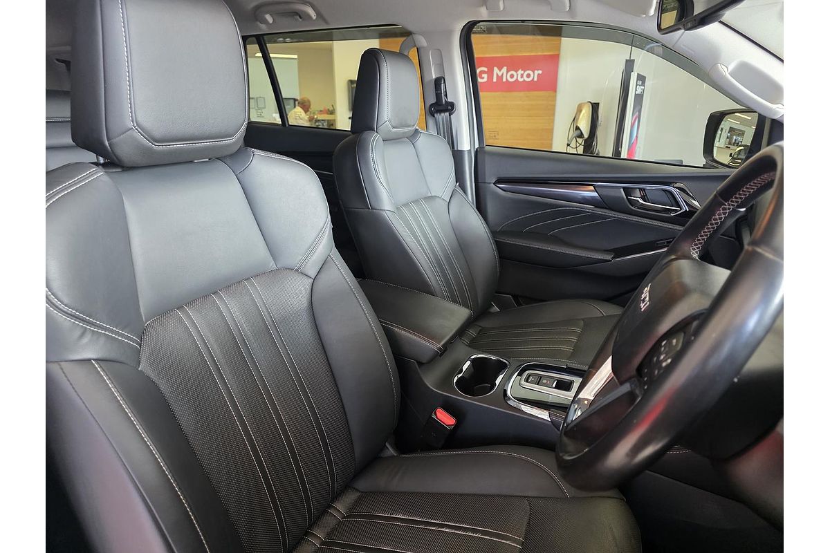 2022 Isuzu MU-X LS-T