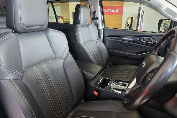 2022 Isuzu MU-X LS-T