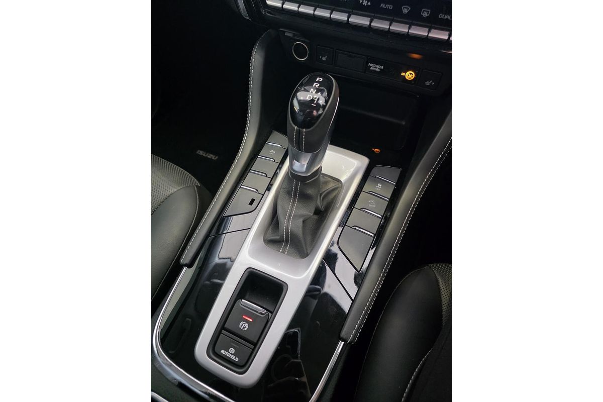 2022 Isuzu MU-X LS-T