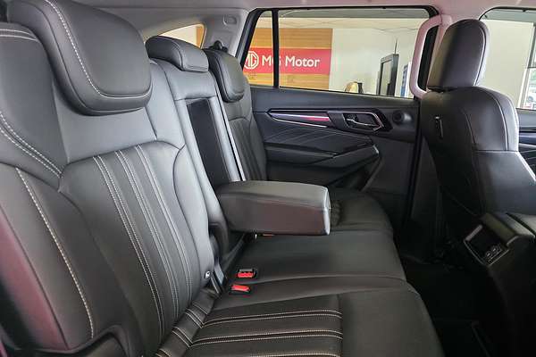 2022 Isuzu MU-X LS-T