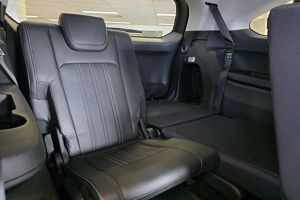 2022 Isuzu MU-X LS-T