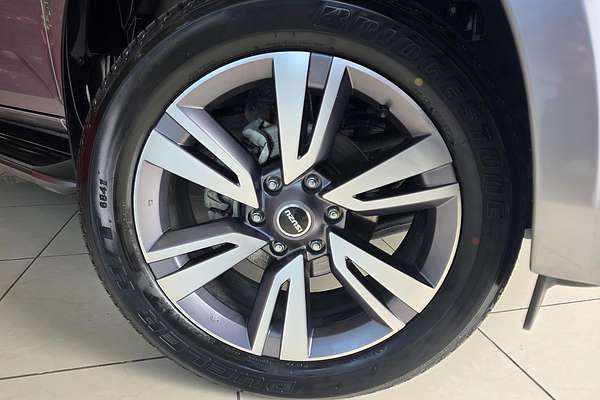 2022 Isuzu MU-X LS-T