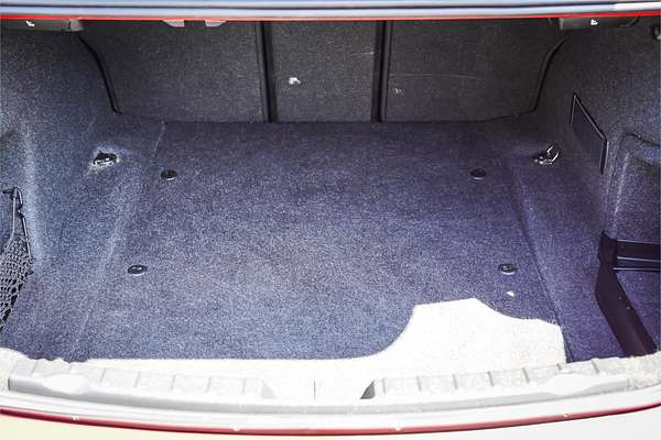 2014 BMW 3 20i HIGH LINE F30 MY14 UPGRADE