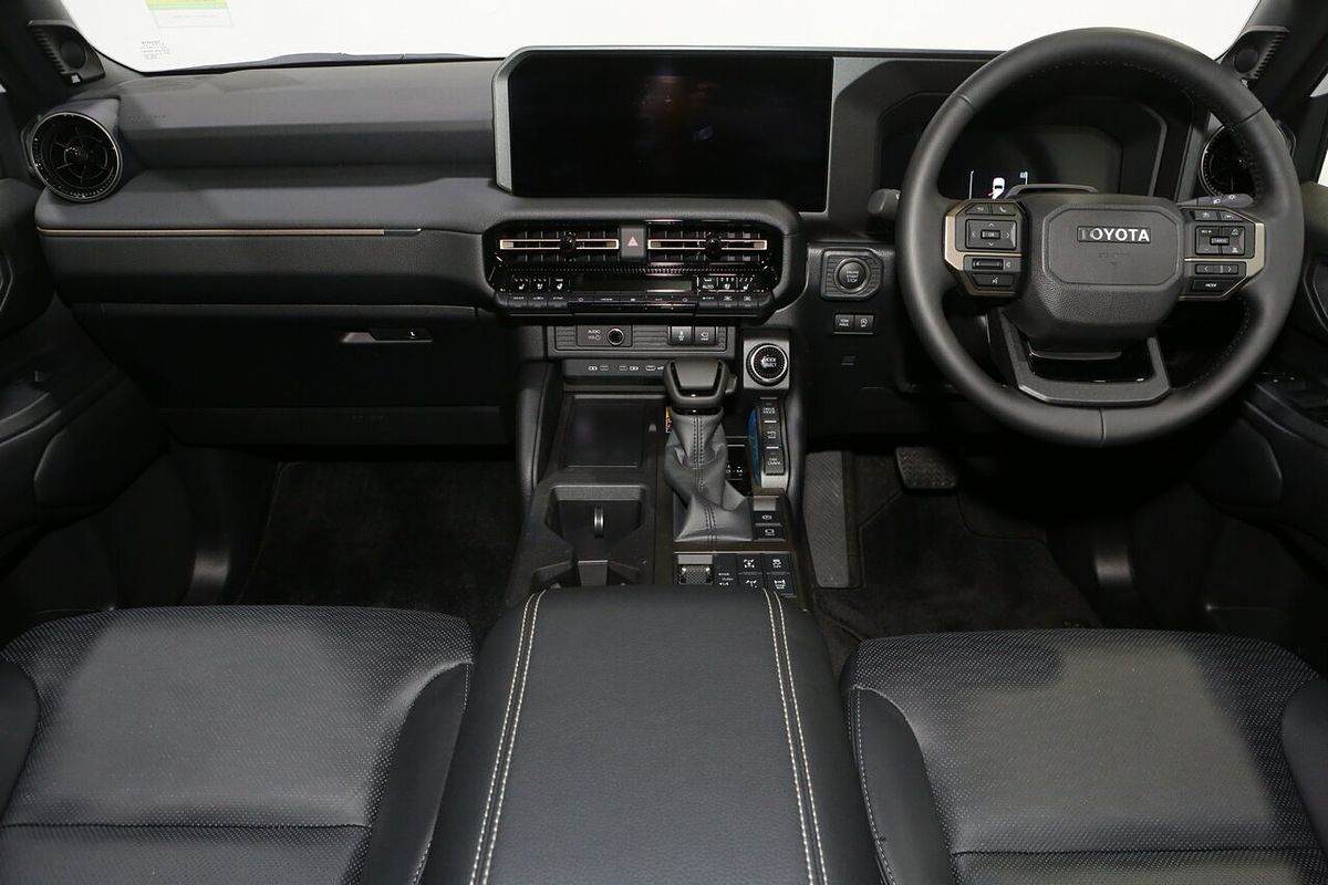 2025 Toyota Landcruiser Prado Altitude GDJ251R