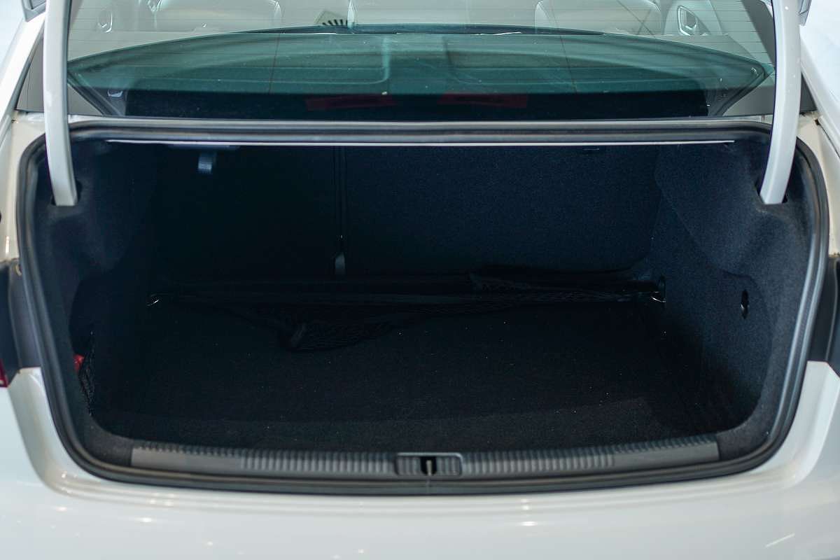 2020 Audi A3 35 TFSI S line plus 8V