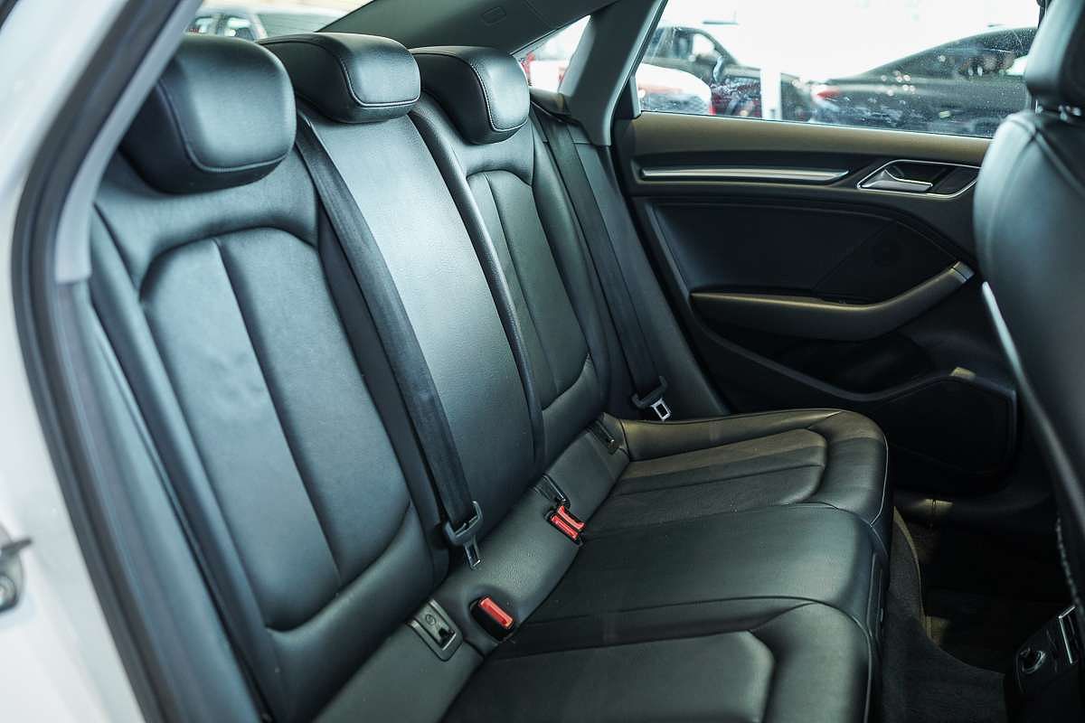 2020 Audi A3 35 TFSI S line plus 8V