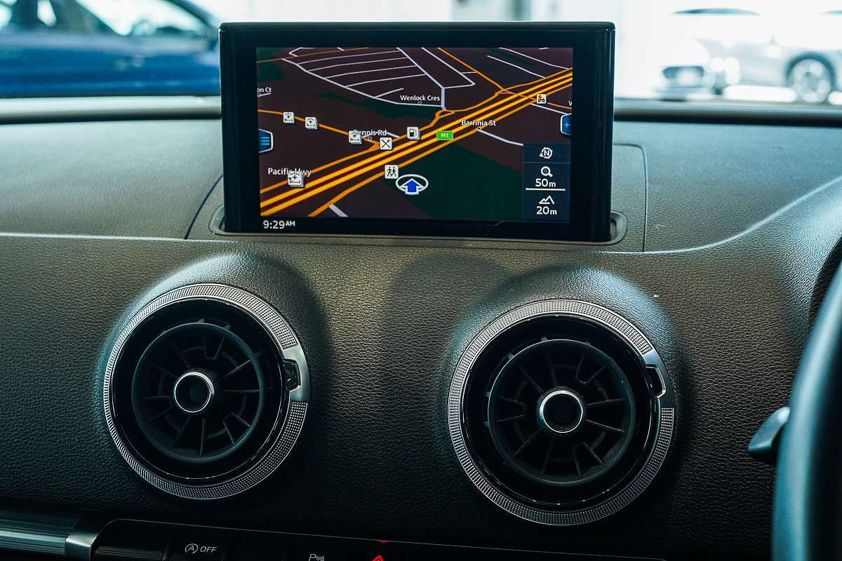 2020 Audi A3 35 TFSI S line plus 8V