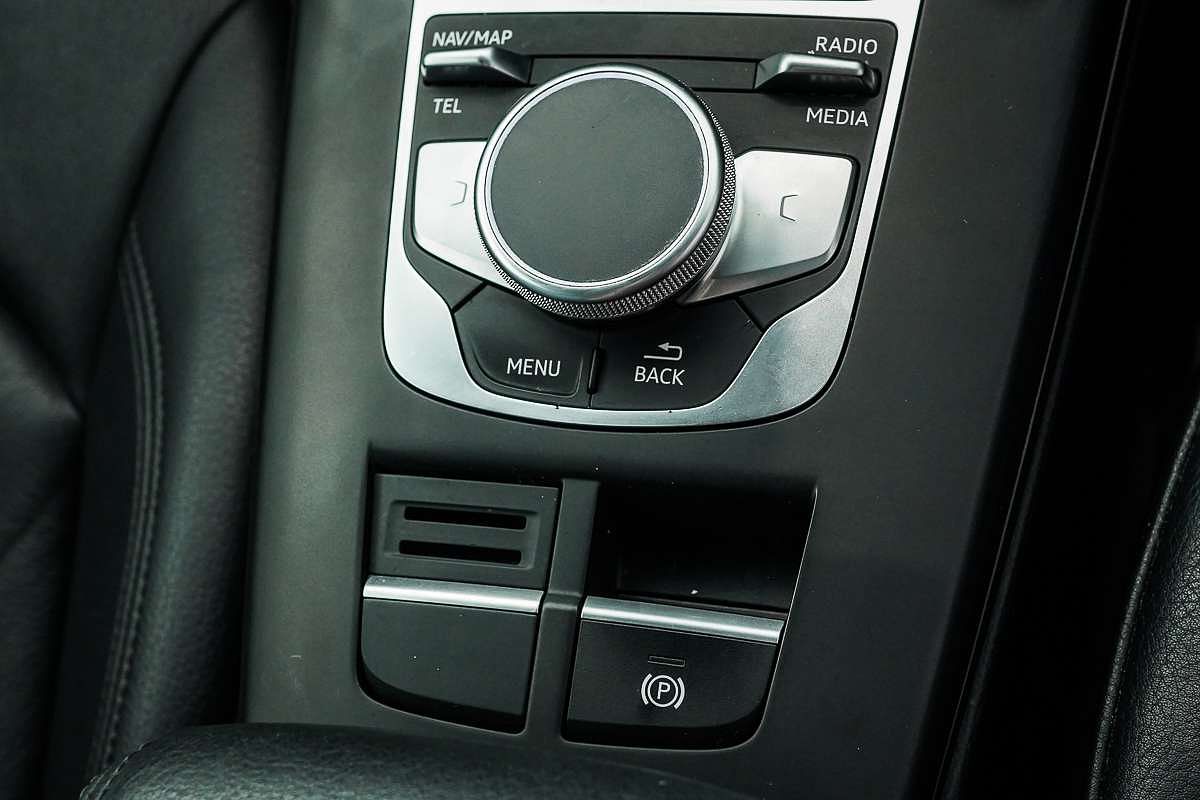 2020 Audi A3 35 TFSI S line plus 8V