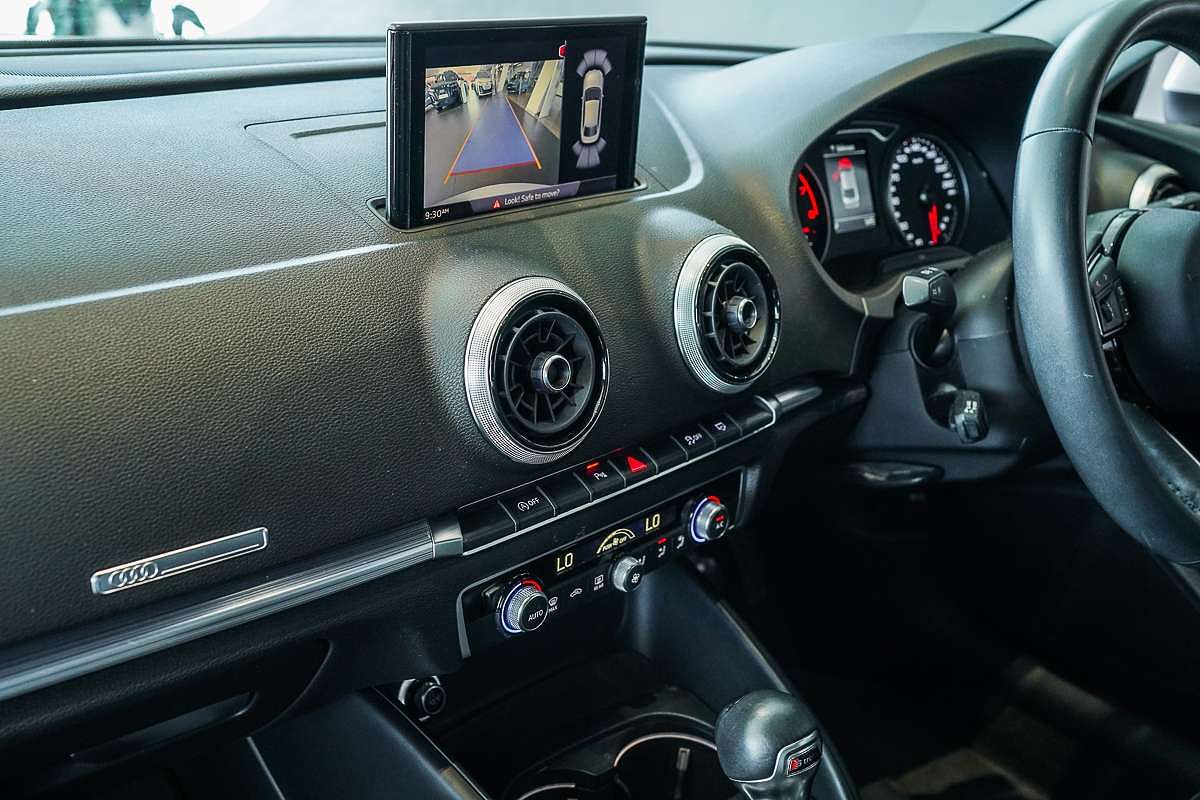 2020 Audi A3 35 TFSI S line plus 8V