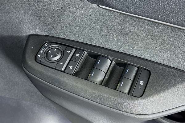 2025 Toyota Yaris Cross Urban MXPJ15R