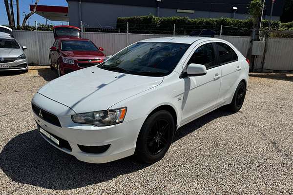 2010 Mitsubishi Lancer ES CJ