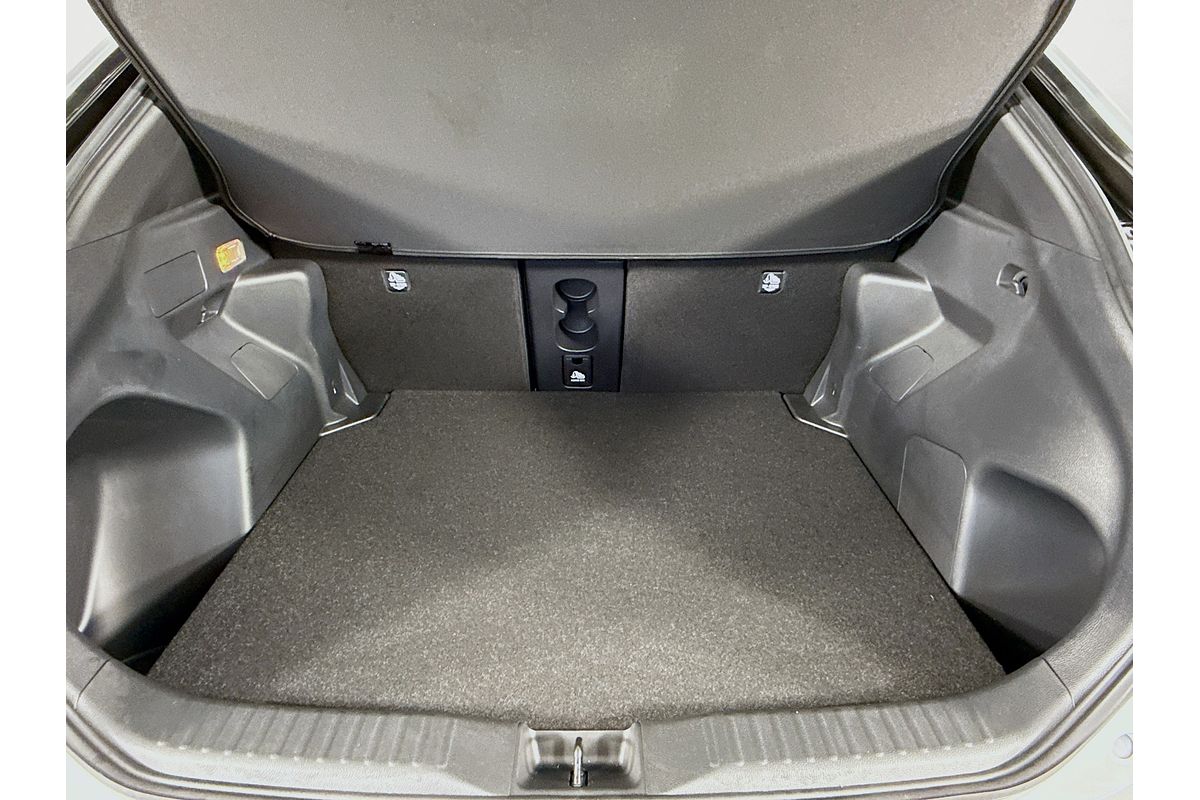 2025 Toyota Yaris Cross Urban MXPJ15R