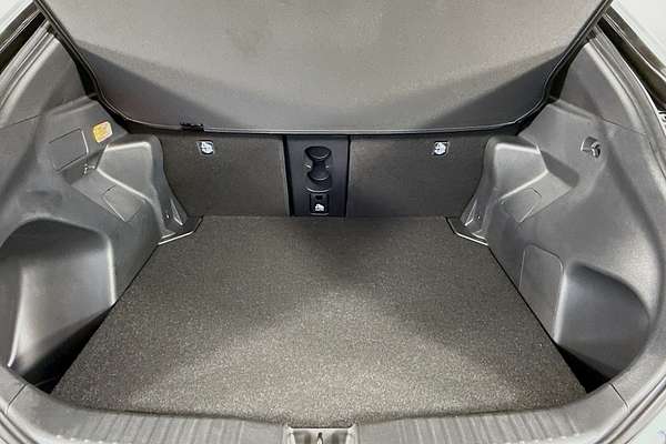 2025 Toyota Yaris Cross Urban MXPJ15R