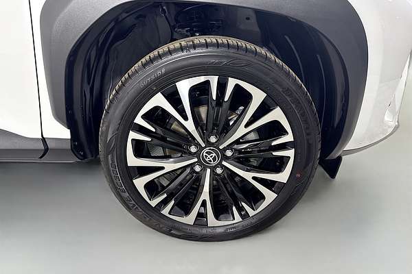 2025 Toyota Yaris Cross Urban MXPJ15R