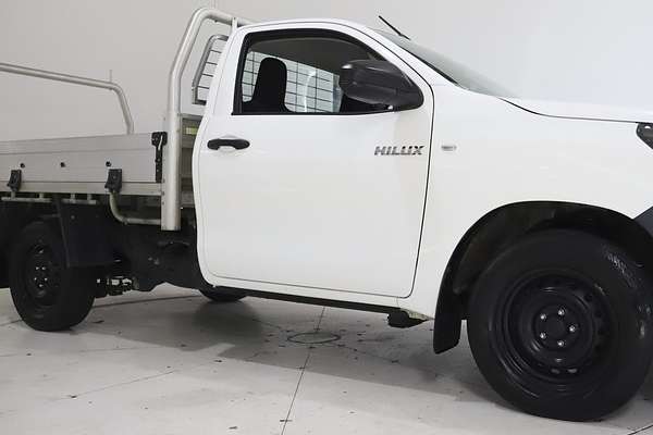 2017 Toyota Hilux Workmate TGN121R Rear Wheel Drive