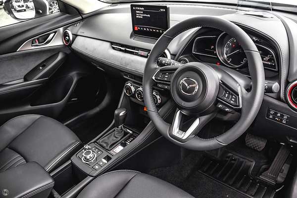 2025 Mazda CX-3 G20 Akari DK