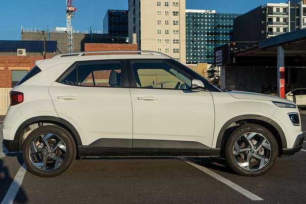 2024 Hyundai Venue Active QX.V5