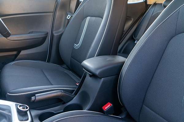 2024 Hyundai Venue Active QX.V5